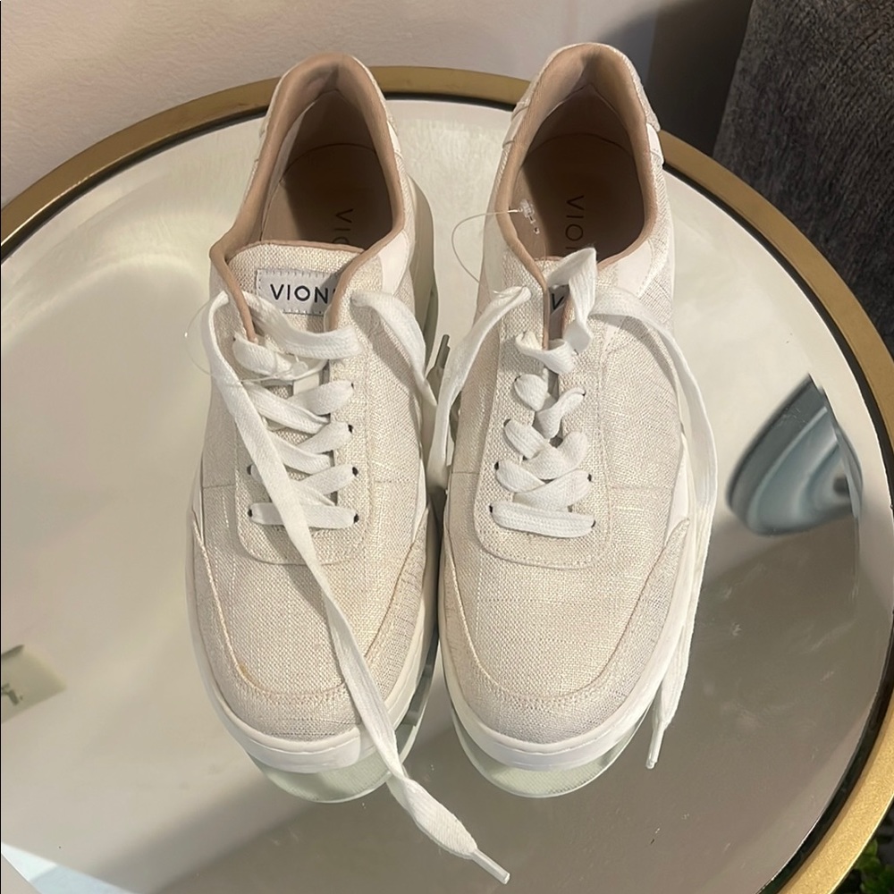 Vionic White Sneakers with Textured Fabric and Thick Rubber Sole